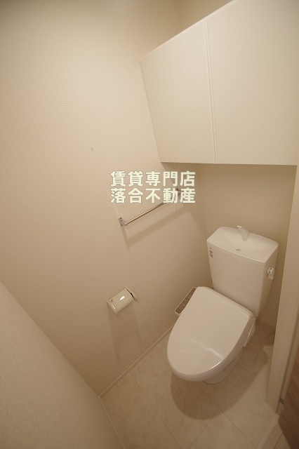 トイレ　温水洗浄暖房便座付き