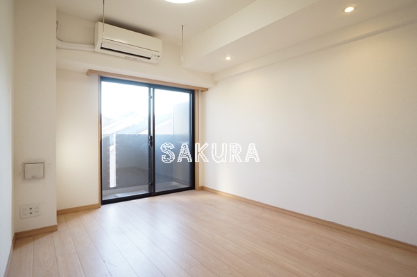 居室・リビング　開放感のあるゆったりとしたお部屋です♪