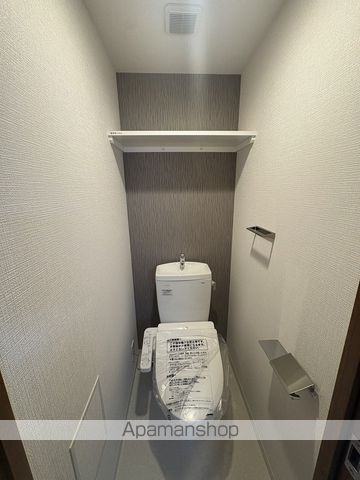 地下鉄中央線 九条駅 徒歩3分 12階建 築1年のトイレ写真