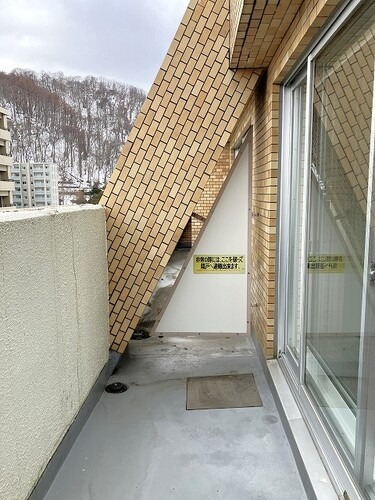 バルコニー