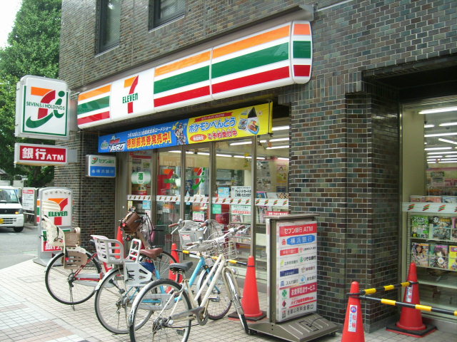 コンビニ　セブンイレブン川崎市役所前店（コンビニ）まで106m