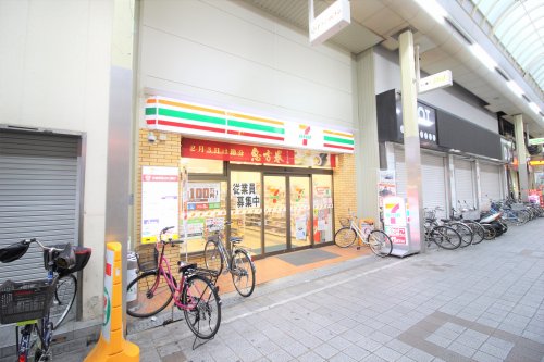 コンビニ　セブンイレブン 堺北瓦町1丁店（コンビニ）まで61m