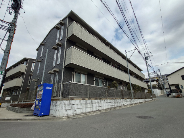 建物外観　閑静な住宅街