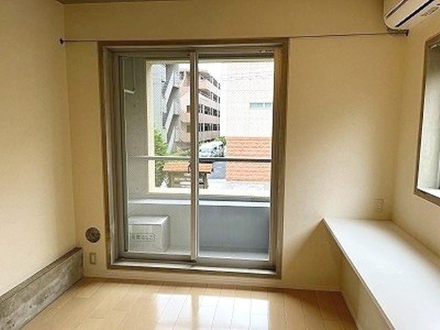 居室・リビング　開放感のあるゆったりとしたお部屋です♪