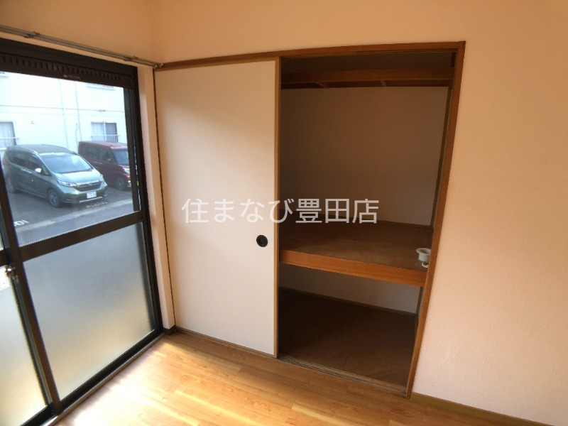 収納　別室同型写真