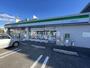 コンビニ　ファミリーマート安城井杭山町店（コンビニ）まで390m
