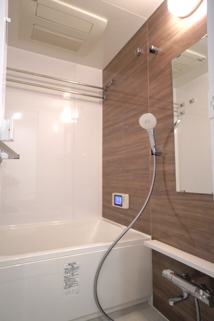 バス・シャワールーム　※写真は同タイプ住戸です。