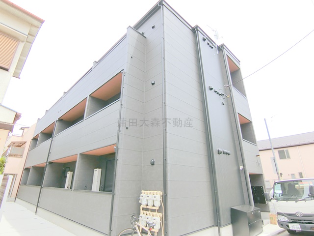 建物外観　2026年6月築　木造地上3階建て総戸数12戸インターネット