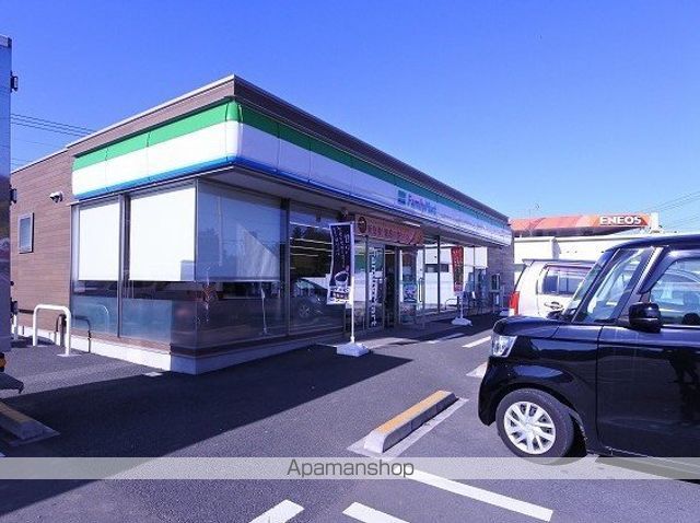 コンビニ　ファミリーマート（コンビニ）まで2948m