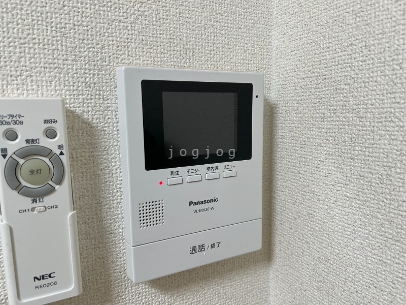 セキュリティ　モニター付きインターホンで来客確認も安心です！