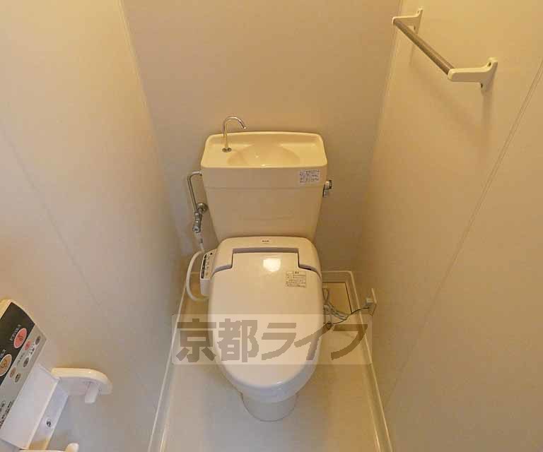 メゾン・ヴィナーシャのトイレ写真