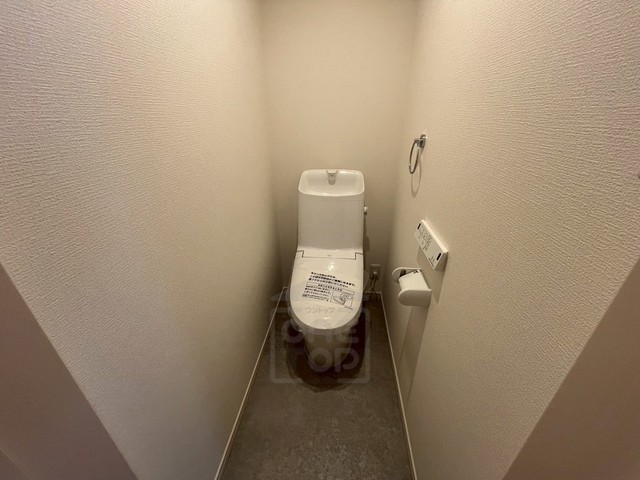 ヴェルメゾン吹田元町のトイレ写真