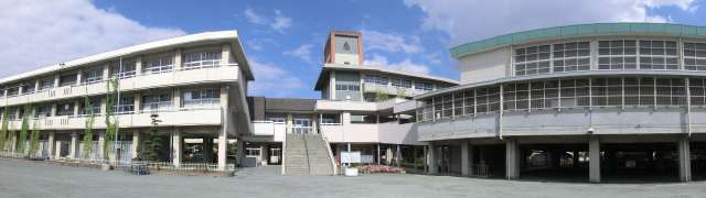 小学校　高崎市立豊岡小学校（小学校）まで892m