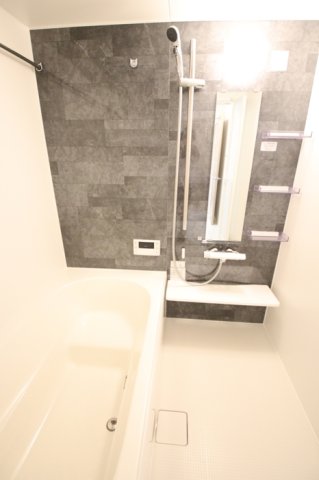 D-roomCVIIの風呂写真