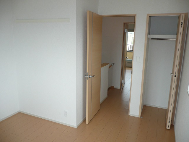収納　210号室の写真を掲載しております。