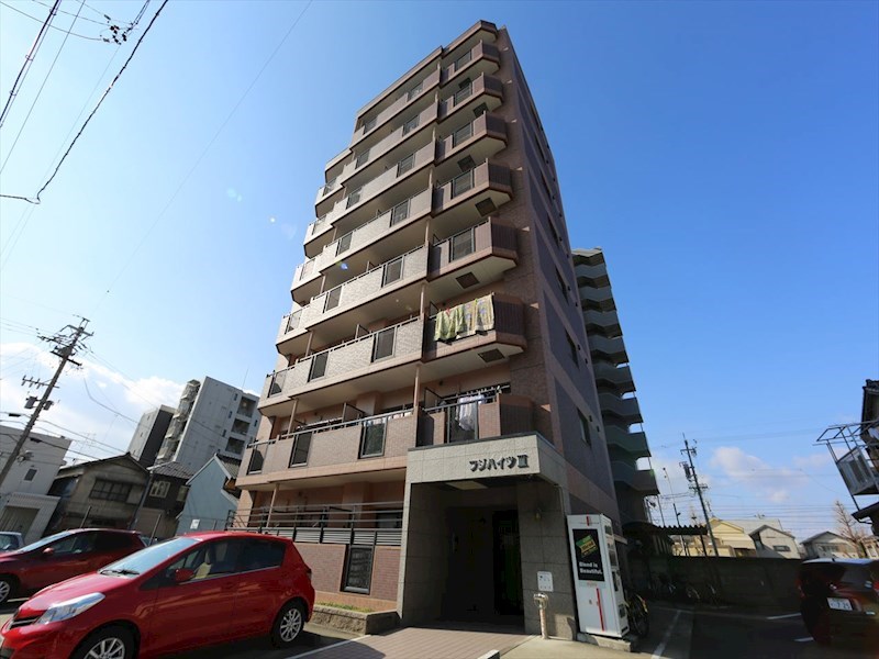 建物外観　外観　オートロック　防犯カメラ　家具家電ご用意できます