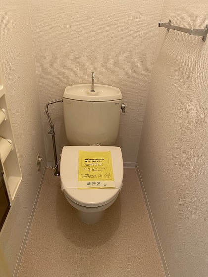 南海本線 春木駅 徒歩19分 2階建 築36年のトイレ写真