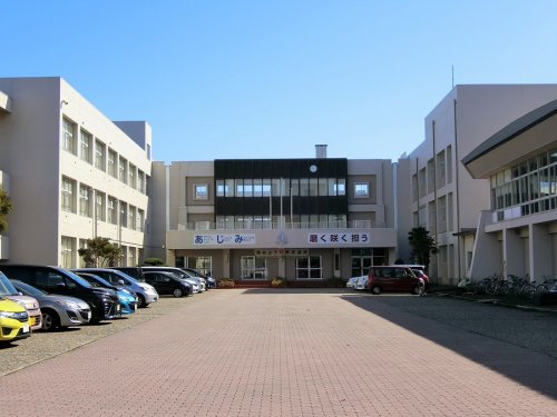 中学校　上越市立城東中学校（中学校）まで1442m