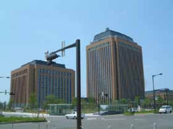 役所　石川県庁（役所）まで701m