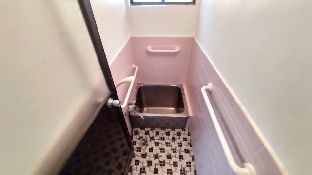 バス・シャワールーム　お風呂です