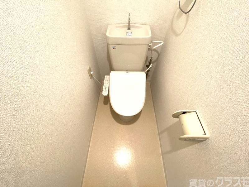 トイレ　温水洗浄便座です！