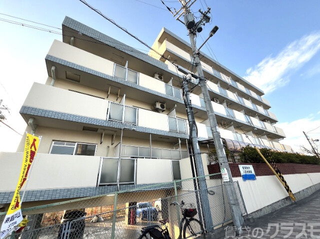 建物外観　明るい印象の外観です！