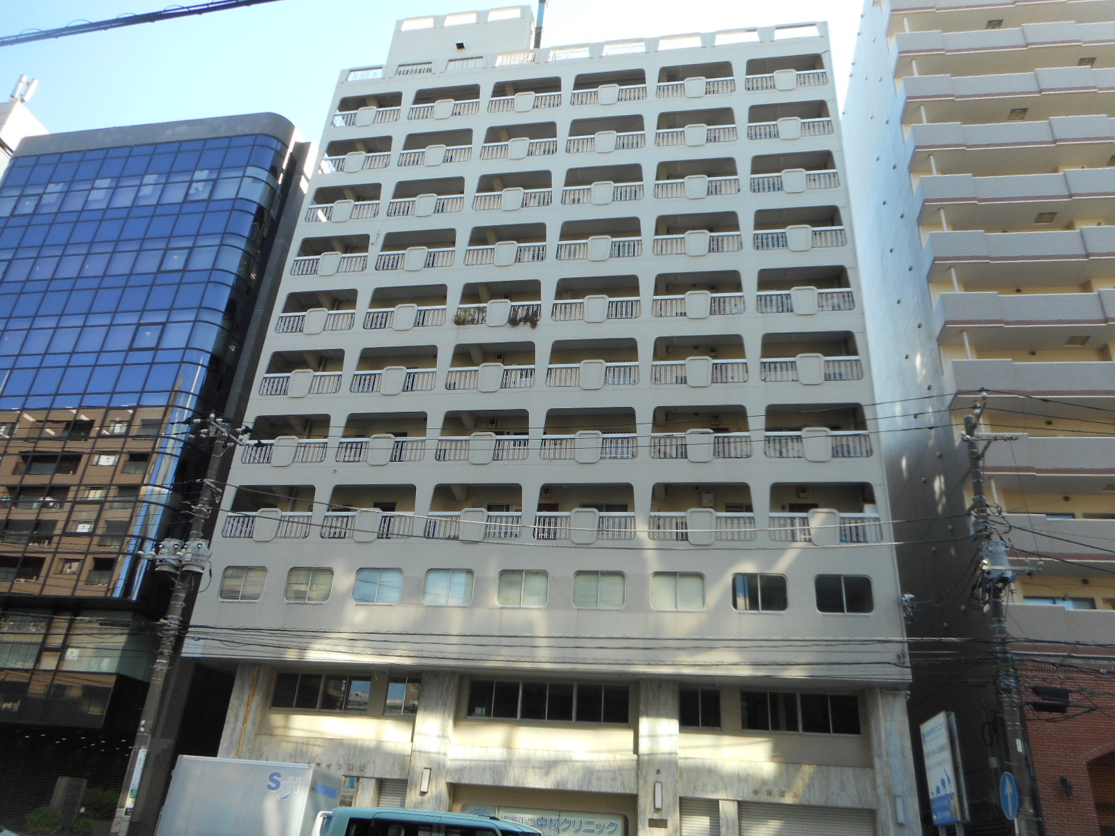 ハイライフ横浜の建物外観
