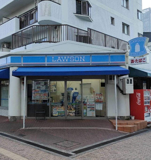 コンビニ　ローソン東川崎町店（コンビニ）まで394m
