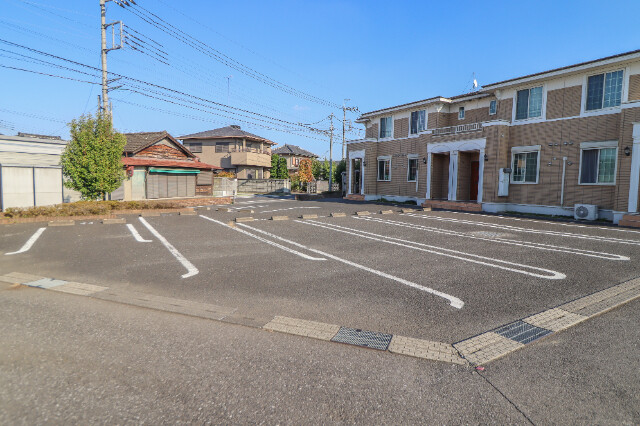 【栃木市柳橋町のアパートの駐車場】