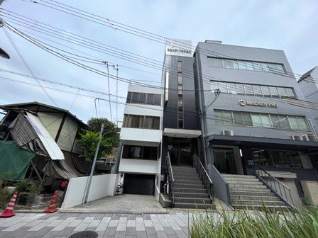 関西メディア株式会社ビルの建物外観