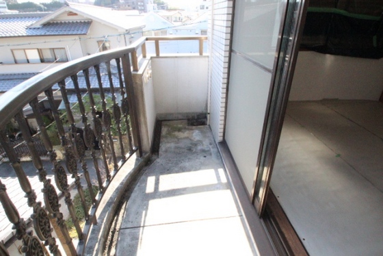 バルコニー　※別の部屋の写真です