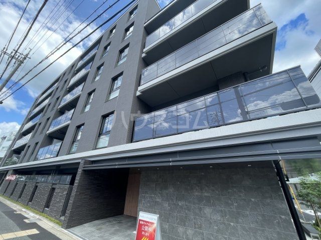 シャリエ京都円町の建物外観