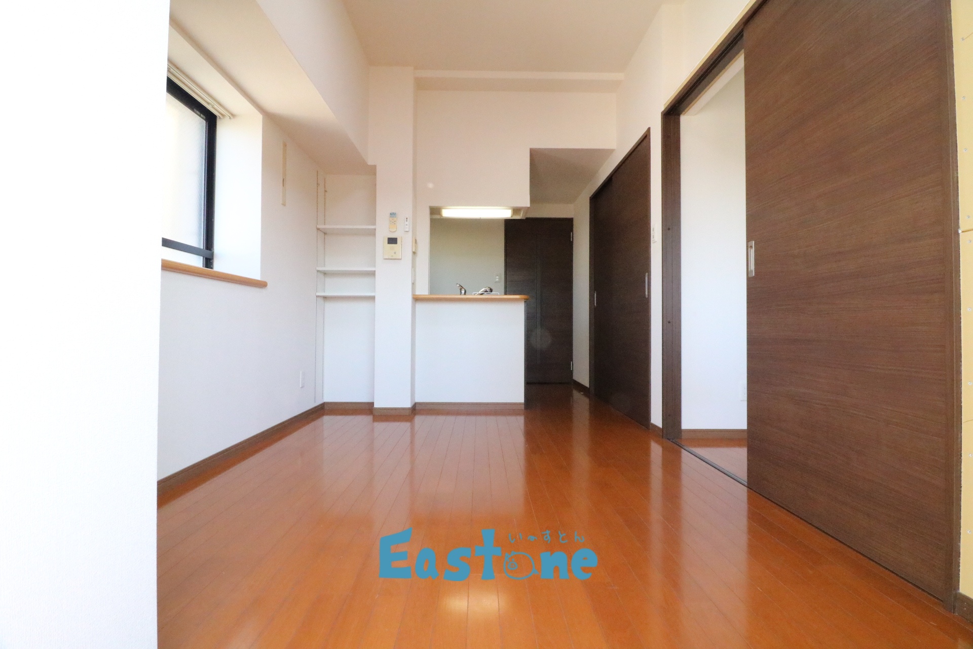 居室・リビング　二面採光でお部屋が明るい