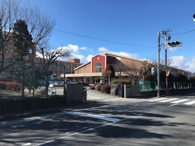 【古戦場公園ローズマンションの小学校】