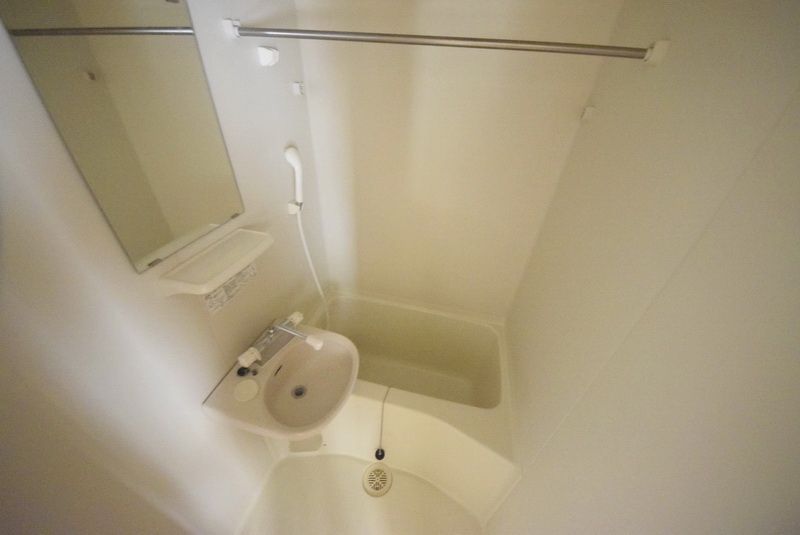 バス・シャワールーム　洗面