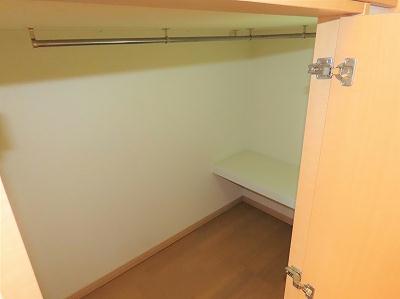 収納　ウォークインクローゼット