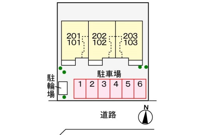 【サカエハウスの駐車場】