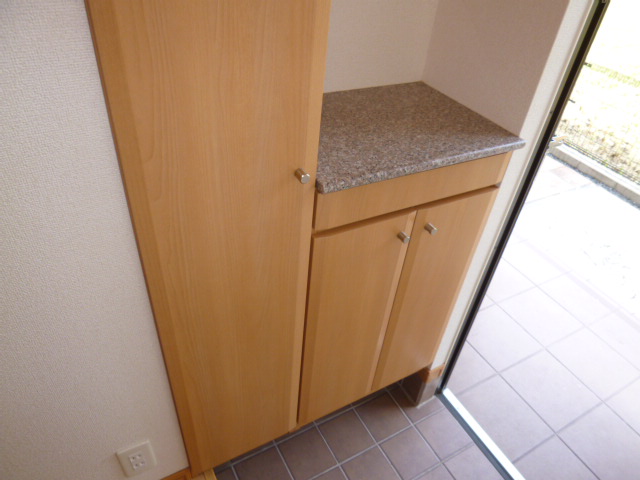 玄関　シューズボックス