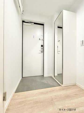 玄関　※参考写真