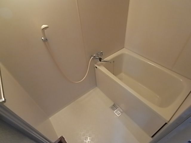 バス・シャワールーム　ゆったり空間です。