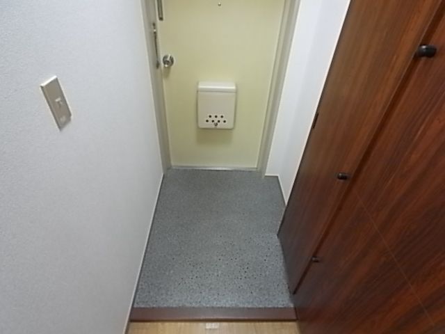 玄関　玄関です。