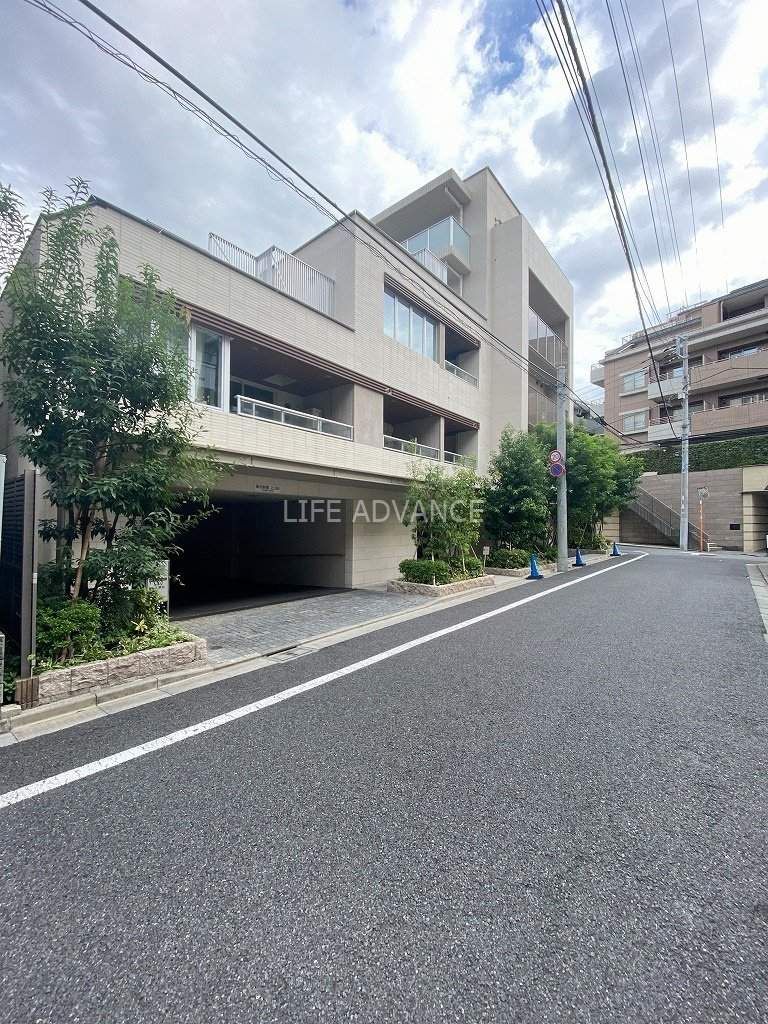 ローレルコート新宿夏目坂の賃貸・中古物件・価格情報【SUUMO】