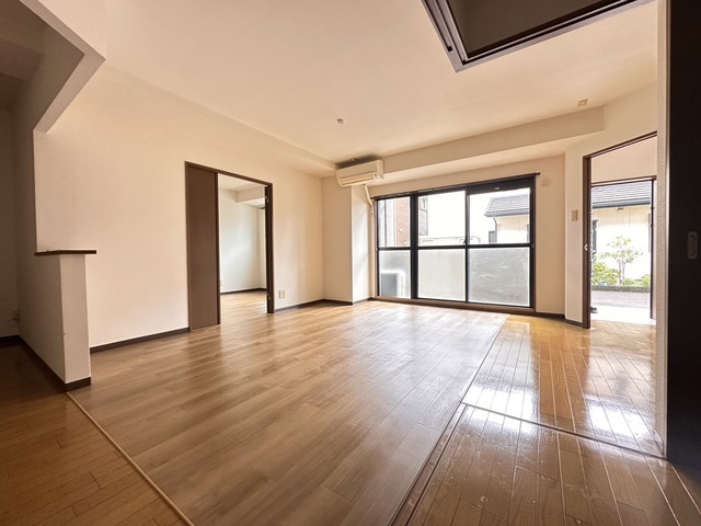 居室・リビング　リビング