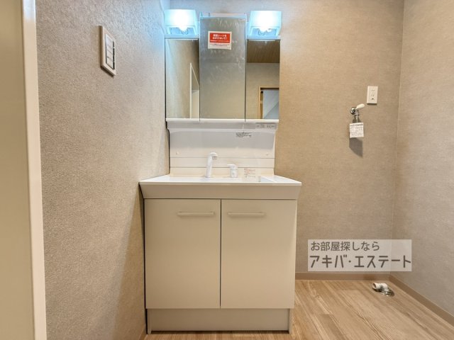 洗面設備　同一仕様写真