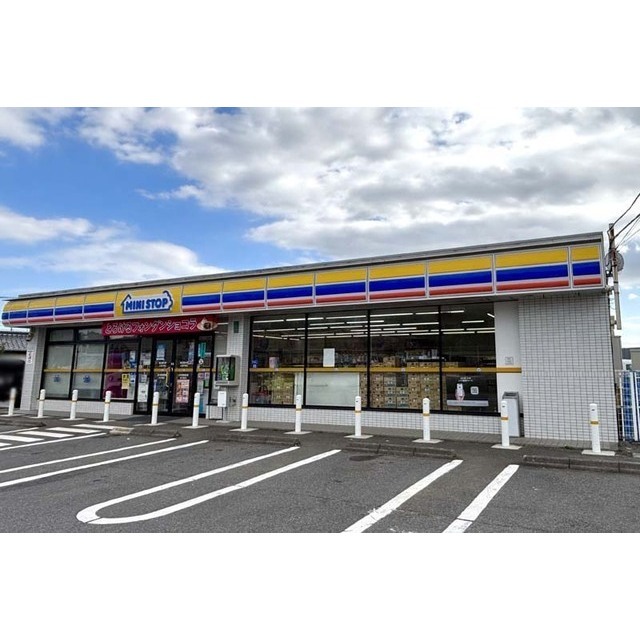 コンビニ　ミニストップ土浦宍塚店（コンビニ）まで560m