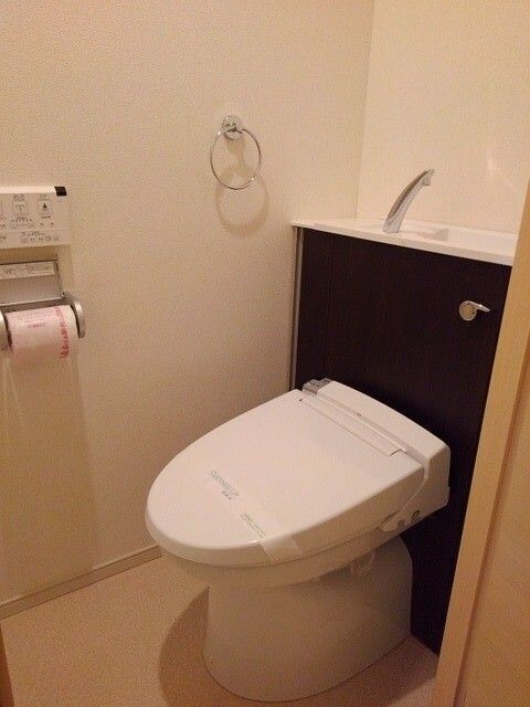トイレ　別部屋写真