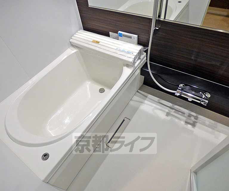 バス・シャワールーム　同メーカーの類似写真