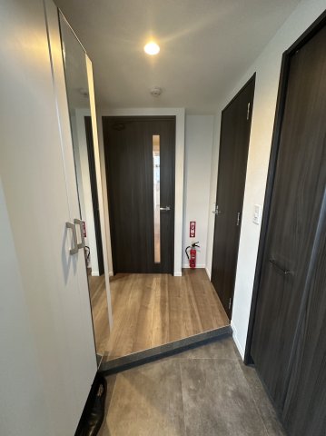 玄関　建築中のため、類似物件のお写真です※イメージ