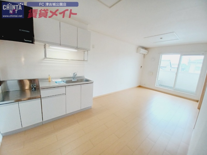 居室・リビング　同型参考写真