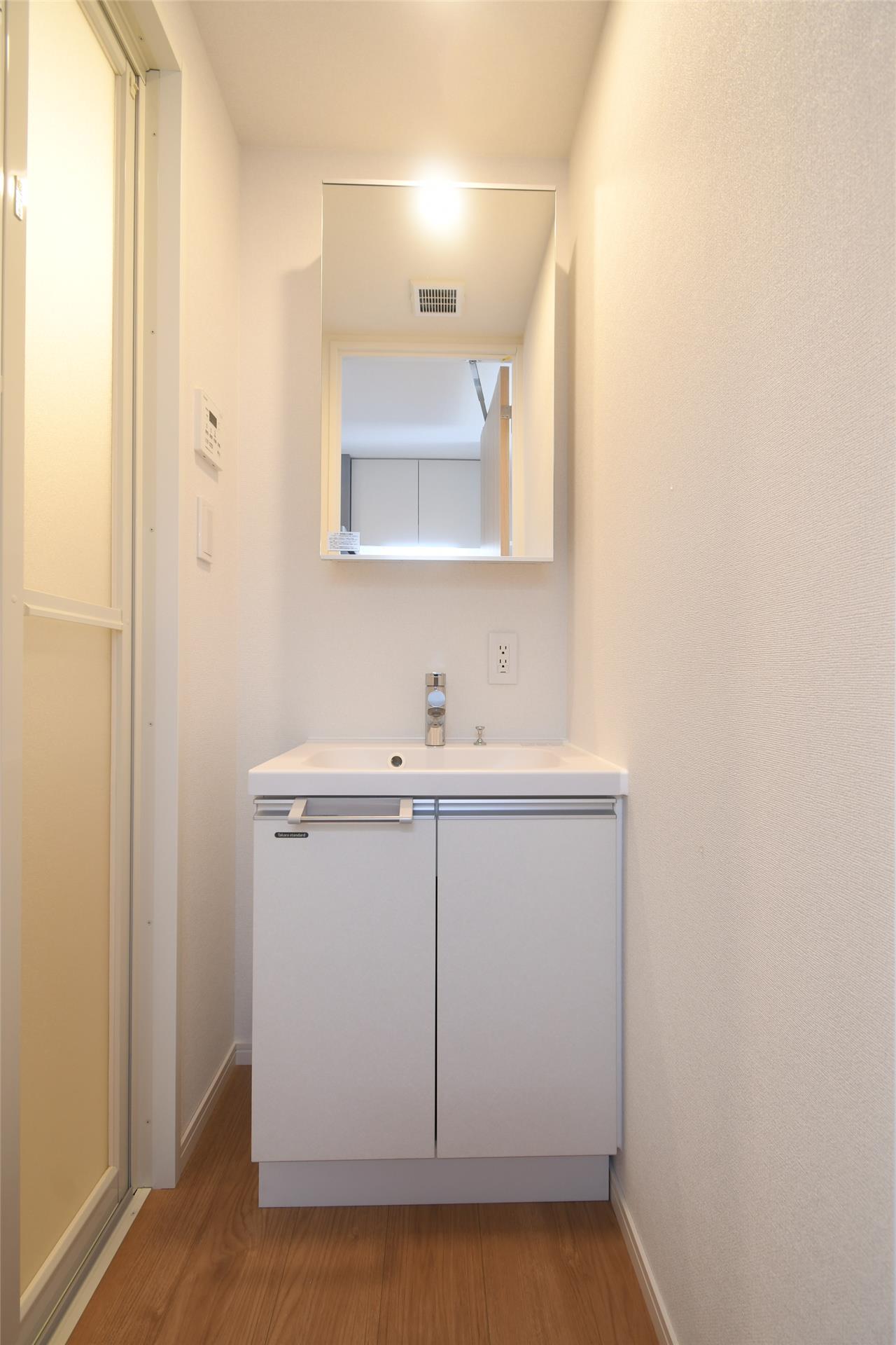 洗面設備　洗髪洗面化粧台